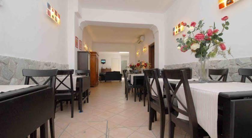 Hotel Luana Viareggio Buitenkant foto