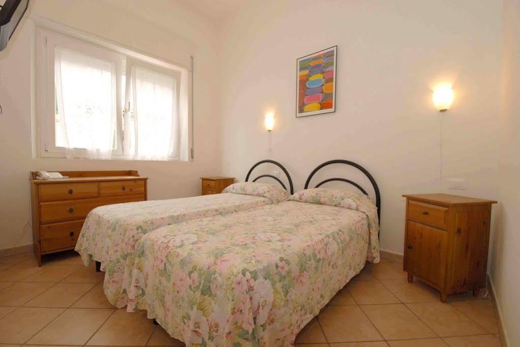 Hotel Luana Viareggio Buitenkant foto